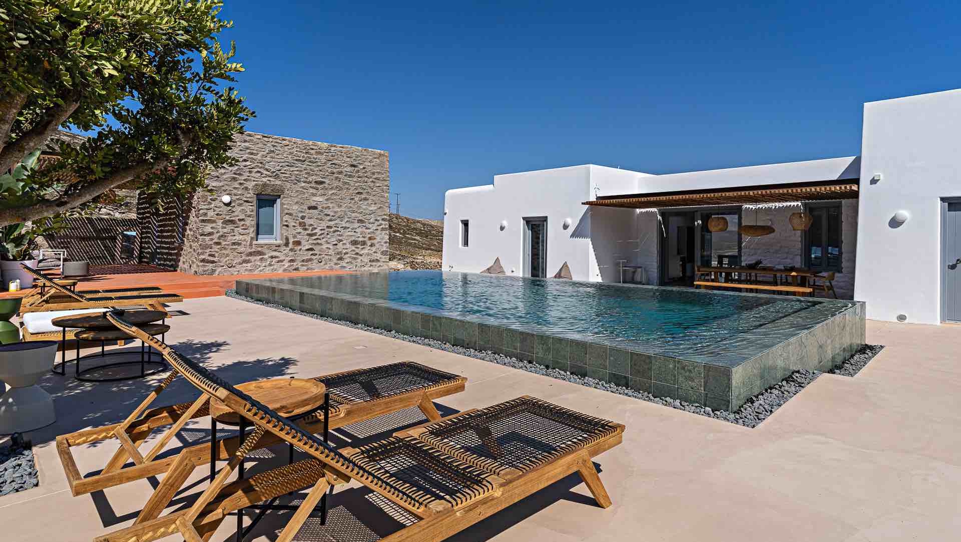 Cape Ftelia Luxury Villa Mykonos | Ai Αυτοματισμοί | Chatbots | Social Media | Influencer | Caller Agent | SEO | Web Design | Next Gen AI